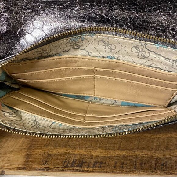 Guess Metallic Clutch Pewter Purse with strap - Picture 6 of 7